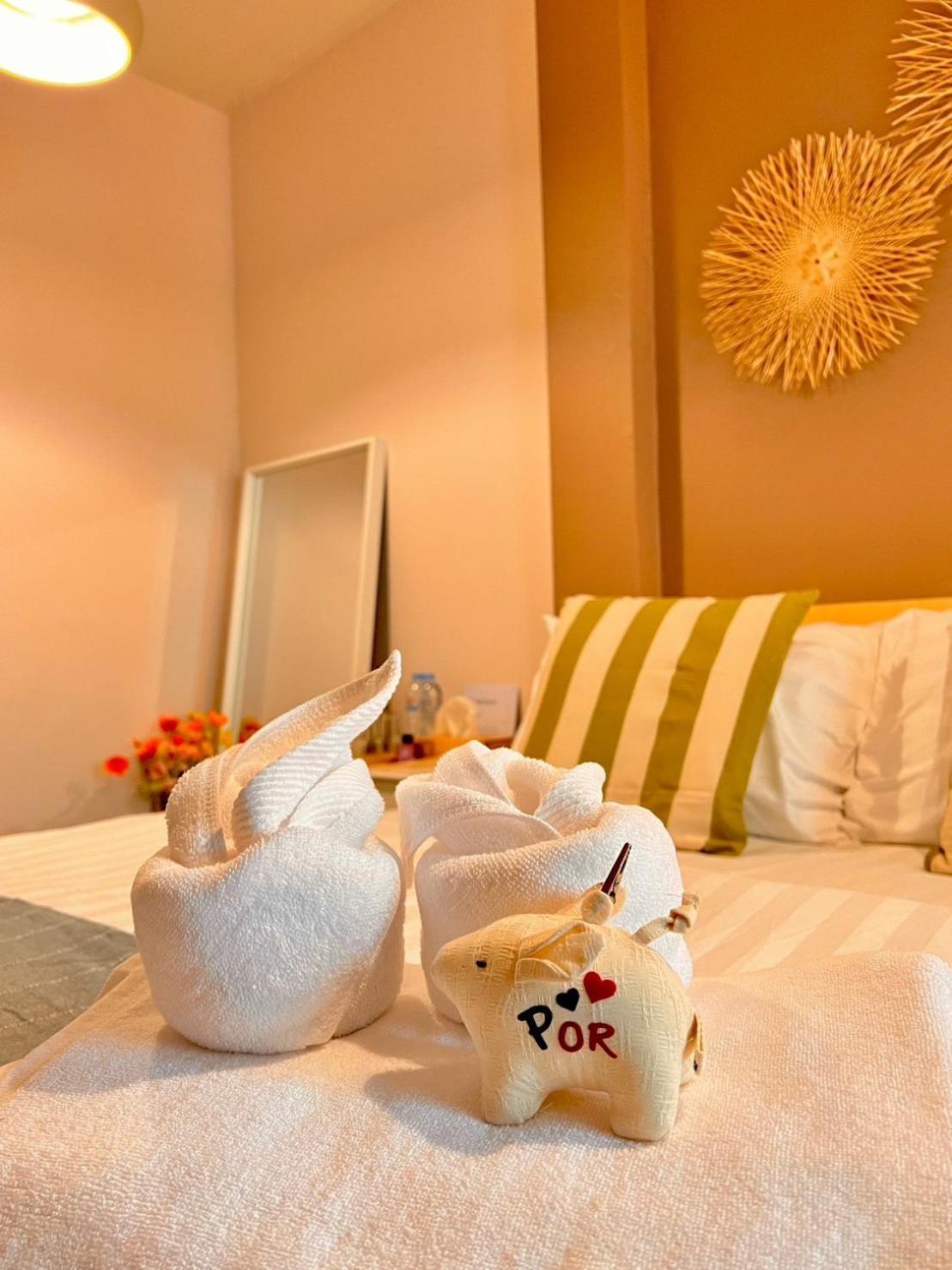 Hotel Por Poshtel 3*